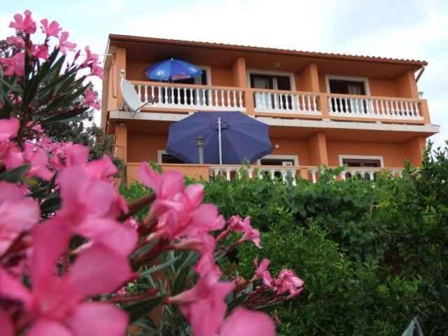 Apartments In Rab - Insel Rab 39950 Mundanije Kültér fotó